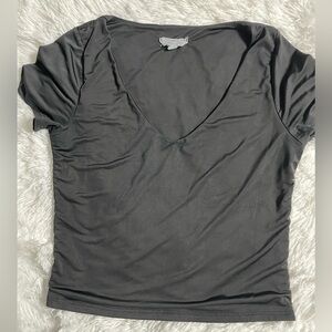 SUPER CUTE BLACK LENGTHY CROP TOP!